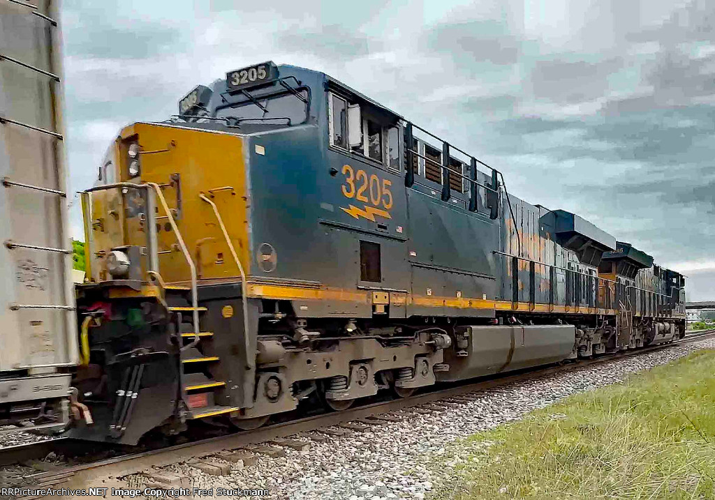 CSX 3205